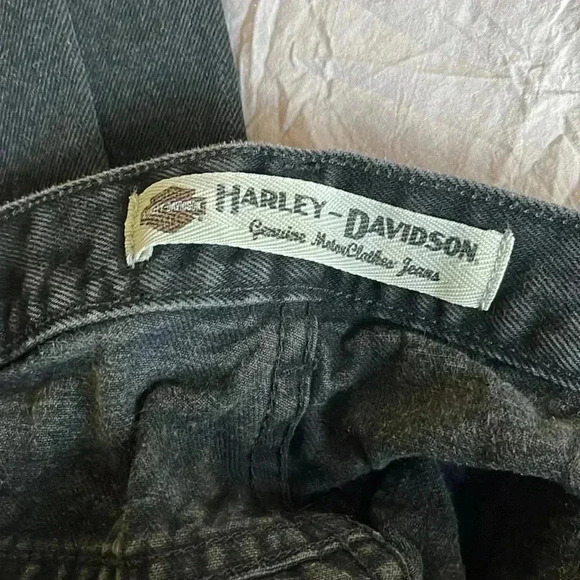 Harley Davidson SZ 38”X 30” black relaxed leg jeans. Worn and washed once…🏍️ - Picture 3 of 5